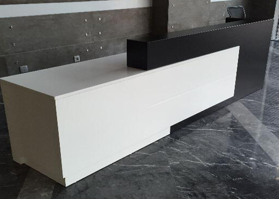 Contracted Style Fashion Retail Store Checkout Counters Black And White Color supplier